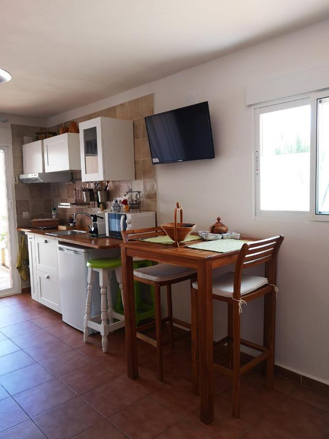 Casa Martinez Studios & Chambre D'Hotes A 3 Kms De Montserrat Valencia Montroy Exterior photo