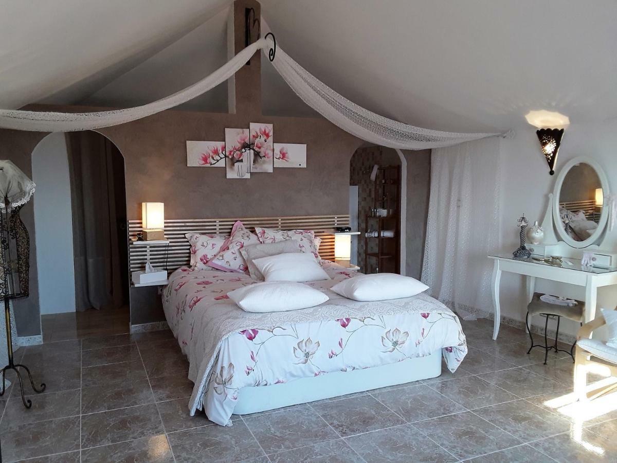 Casa Martinez Studios & Chambre D'Hotes A 3 Kms De Montserrat Valencia Montroy Exterior photo